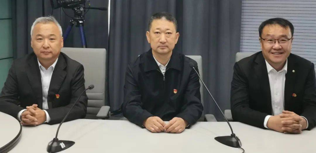 老旧小区改造频繁挖断光缆怎么解决？违规建筑如何处理？