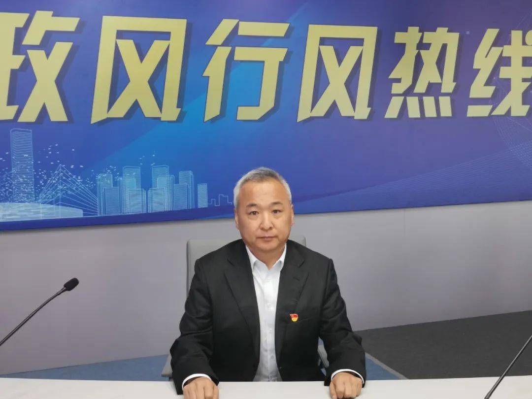 老旧小区改造频繁挖断光缆怎么解决？违规建筑如何处理？